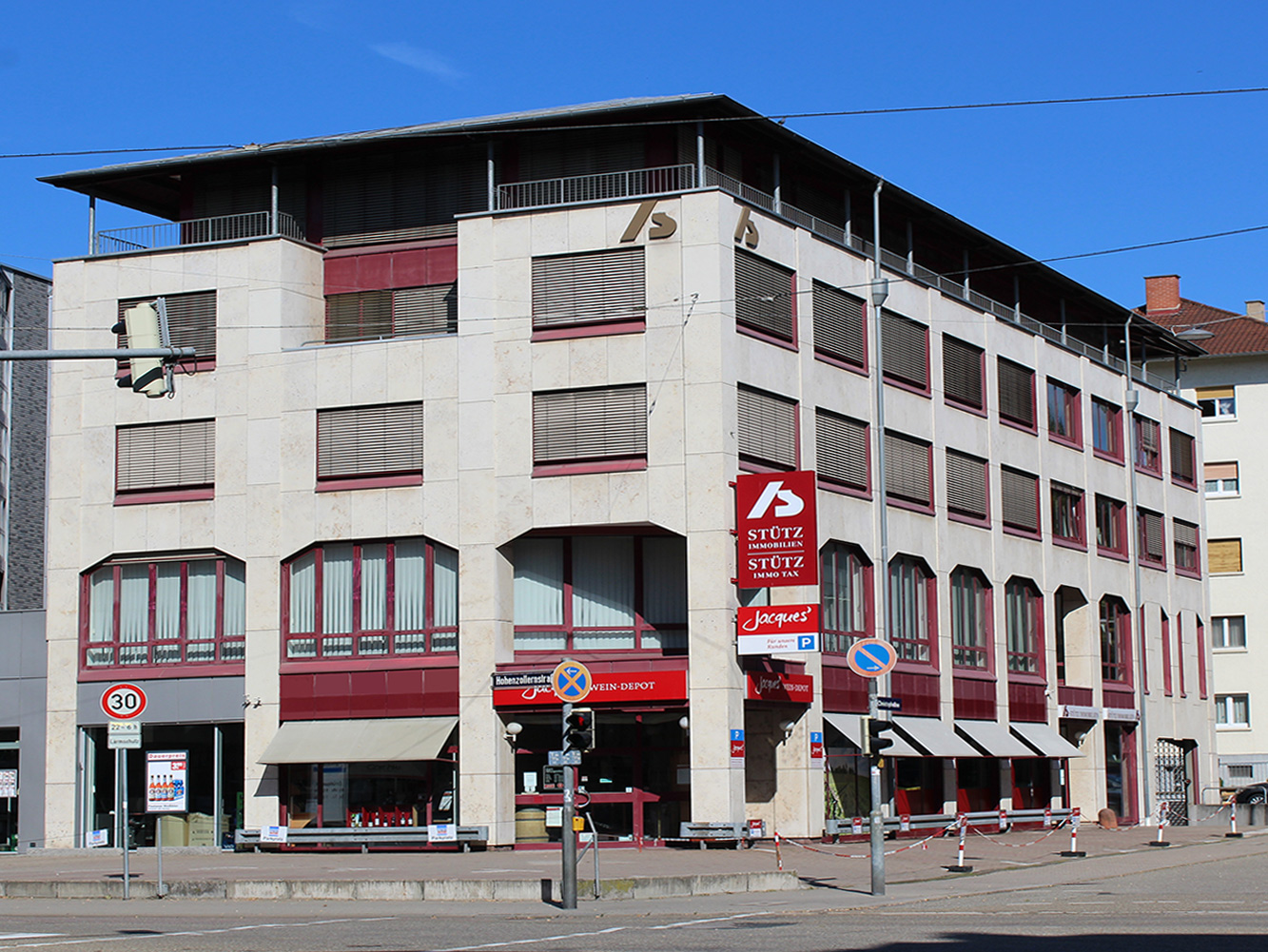 Dr. med. Christoph Müller + Ines Löffler
Fachärzte für Allgemeinmedizin
Pforzheimer Nordstadt
(Foto: © Achim Reichert)