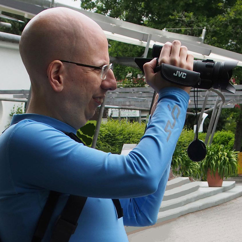 Alexander mit seiner Videokamera